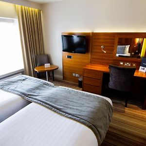 Club Twin Room