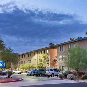 Days Inn & Suites By Wyndham Mesa Near Phoenix